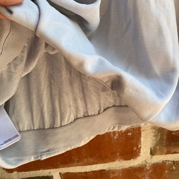 Athleta Seasoft Bubble Hem Hoodie in light blue gray Size L - Picture 7 of 16